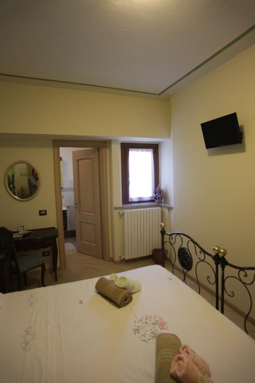 Bed And Breakfast Luna San Giovanni Bianco Room photo